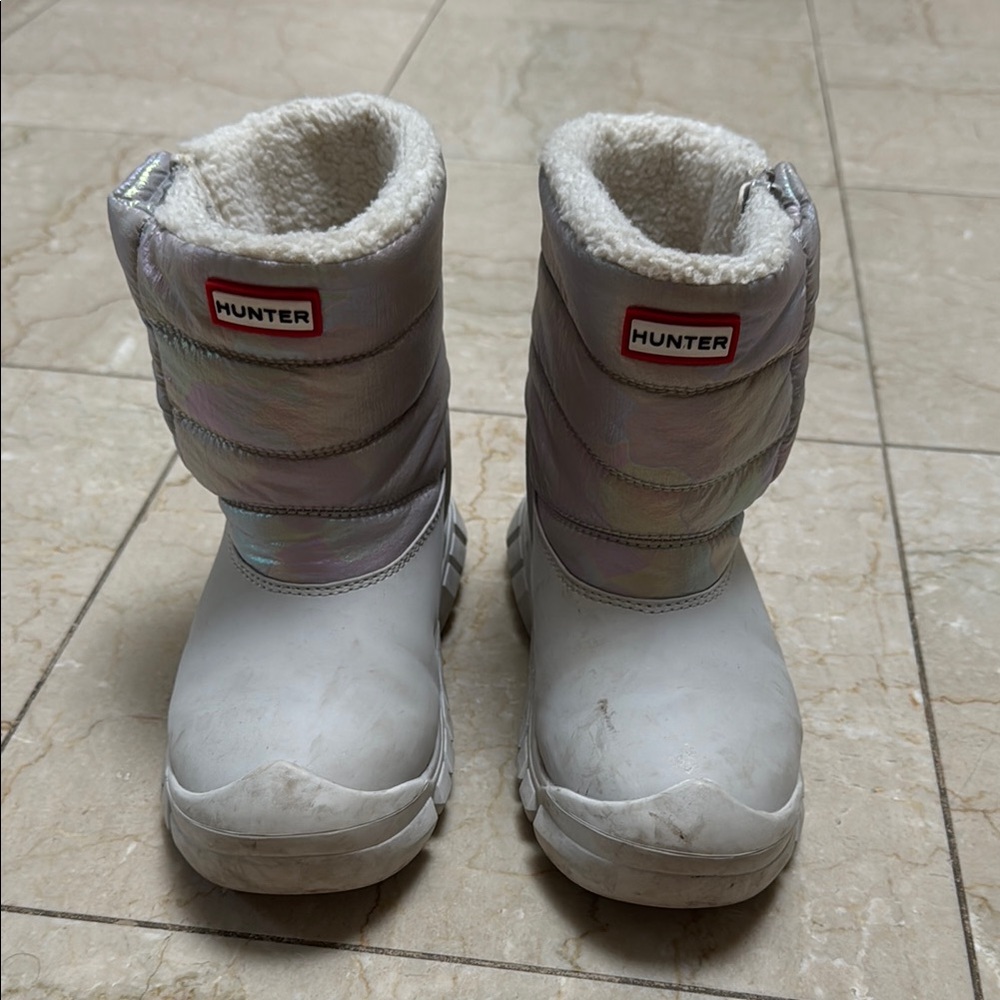 Hunter Iridescent Silver Snow Boots